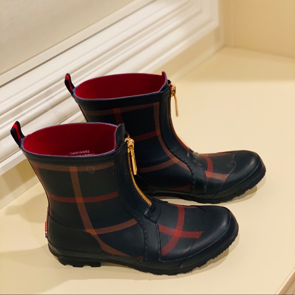 Tommy Hilfiger Shoes - Tommy Hilfiger Plaid Women’s Rain Footwear